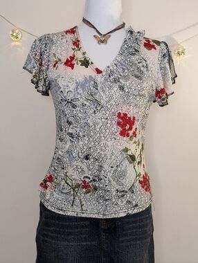 3/$20 Cream Floral V-Neck Ruffle Sleeve Blouse with Red Blooms